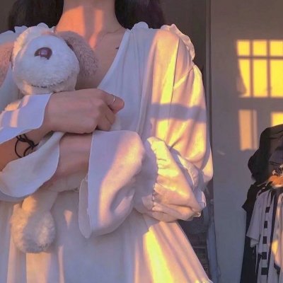 捡闺女后,废柴王爷被旺成了皇帝